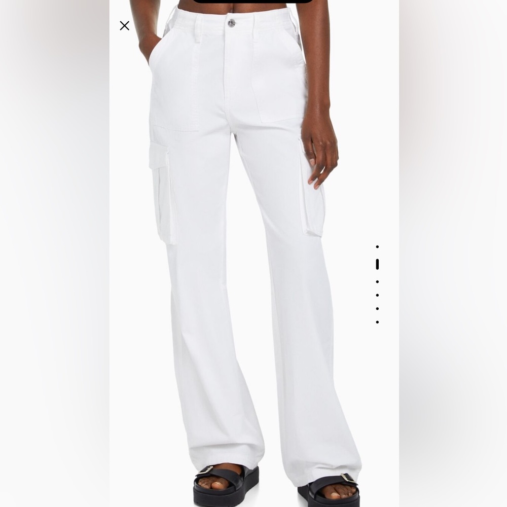 Pantalón straight cargo adjustable Bershka